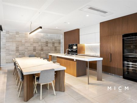 130/555 St Kilda Road - Photo 3