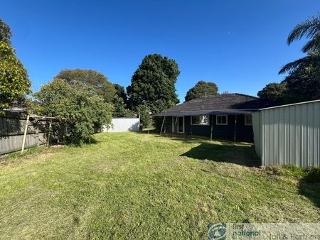 12 Rosemont Court, Dandenong North - Photo 2