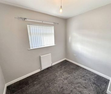 2 bedroom semi-detached bungalow to rent - Photo 5