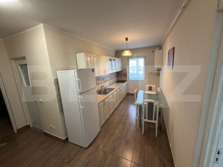 Apartament 2 camere, 65 mp, zona Cetate - Fotografie 2