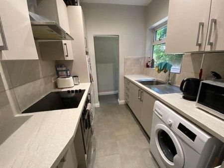 Rose Street, Room Two, YO31 - Photo 3