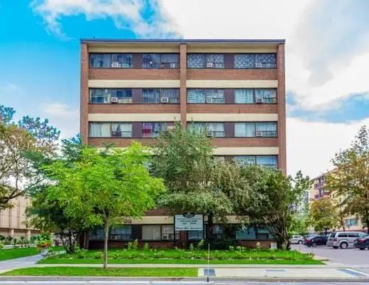 36 Thorncliffe Park Drive | 36 Thorncliffe Park Drive, East York - Photo 1