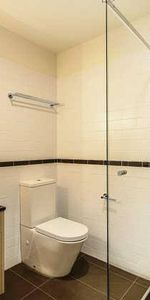 MODERN | PRIME LOCATION | SPACIOUS - Photo 3