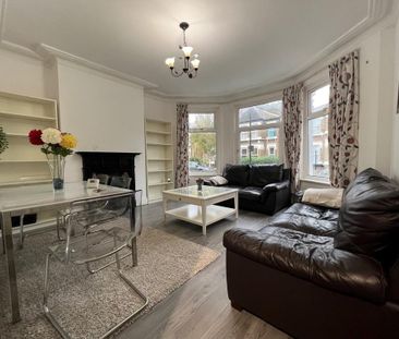 2 bedroom ground floor flat to rent - Photo 1