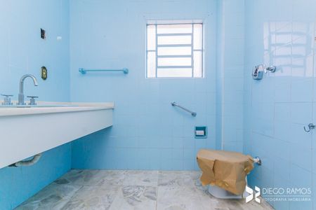 Casa com 5 quartos e 250m² para alugar em Petrópolis, Porto Alegre. - Foto 3