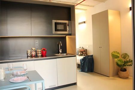 Avinguda dEduard Maristany, Sant Adrià de Besòs, Catalonia 08930 - Photo 3