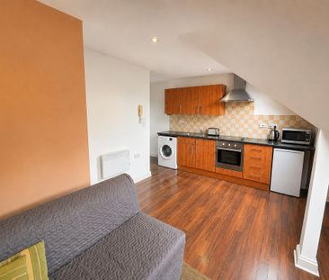 1 bedroom flat to rent - Photo 2