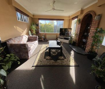 Strathearn Family home - Photo 6