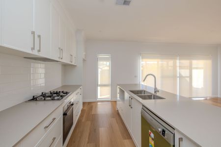 Stylish & Low-Maintenance Living in Prime Location - Photo 4