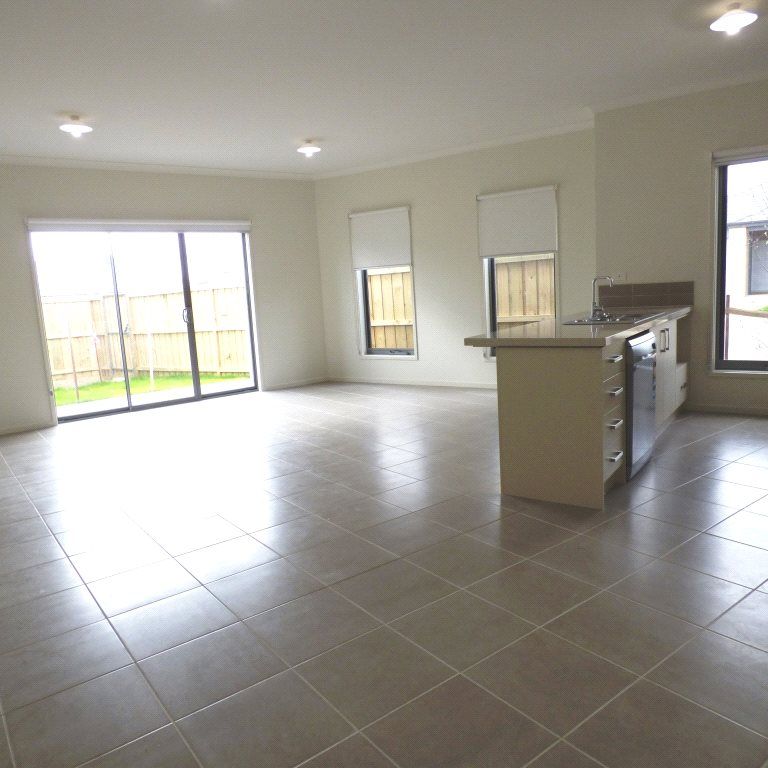 29 Grantham Walk - Photo 1