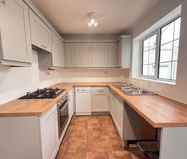 The Green, Huthwaite, NG17, Sutton-In-Ashfield - Photo 1