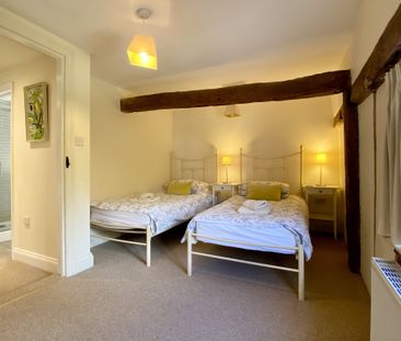 Charming Semi Detached Three Bedroom Cottage with Ground Floor WC, ... - Photo 4