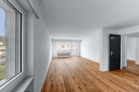 Family-friendly renovated apartment on the outskirts of the city - Photo 2