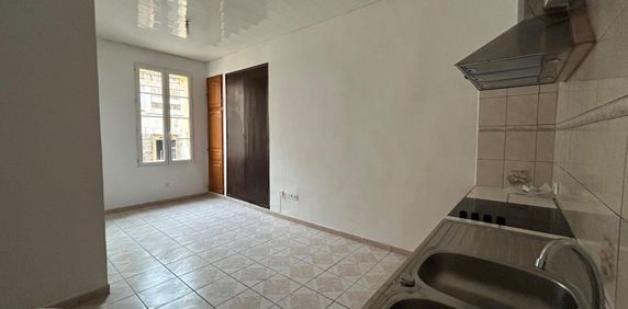 Location Appartement 1 pièce 28m² CARPENTRAS 84200 - Photo 2