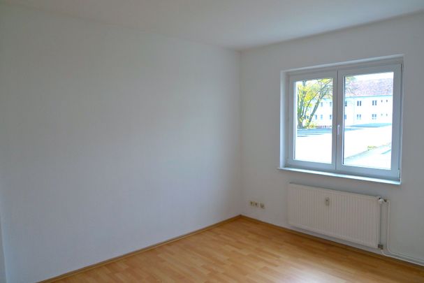 32m² Wohnung im 1.OG Nähe Rosengarten – Objektcode 12L10-W5 - Photo 1