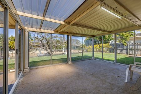 4 Summerland Key, Broadbeach Waters QLD 4218 - House For Rent | Domain - Photo 4