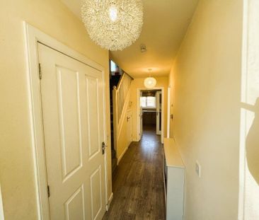 4 bedroom detached house to rent - Photo 5