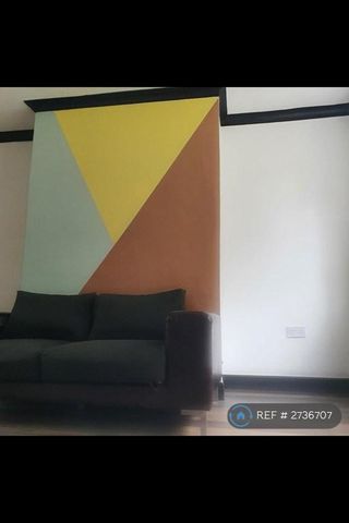 4 bedroom semi-detached house to rent - Photo 2