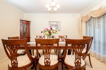 DOUBLE STORY IN SOUTH SHEPPARTON! - Photo 3