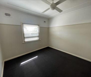 THREE BEDROOM HOME - Photo 5