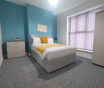 Oakfield Road Room 4 (Double) - Photo 1