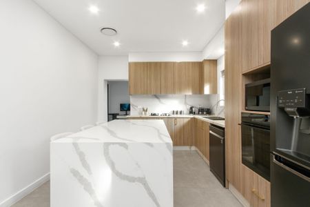 Beautifully renovated home - Photo 4