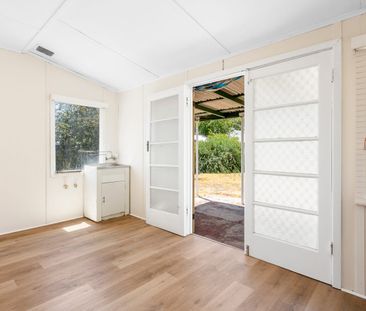 28 Kitchener Street, Dudley Park, WA 6210 - Photo 5