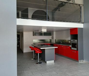 Location Appartement 4 pièces 147m² ST JULIEN LES VILLAS 10800 - Photo 1