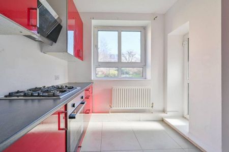 4 bedroom apartment to rent - Photo 5