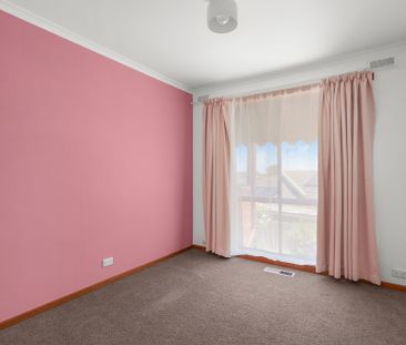 8 Heales Street, Mount Pleasant - Photo 4