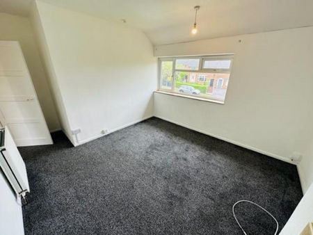 3 bedroom House To Let - Photo 3