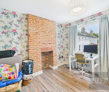 2 bedroom semi-detached house to rent - Photo 6