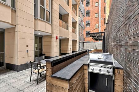 For Lease - 70 Temperance Street Unit# 2514, Toronto, Ontario - Photo 4