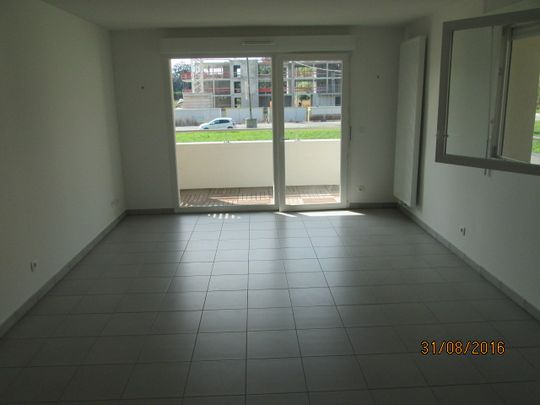 Location Appartement 3 pièces 67m² RUMILLY 74150 - Photo 1