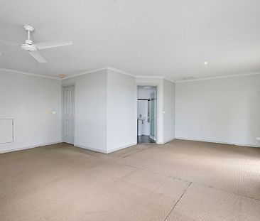 25 Elizabeth Avenue, Dromana. - Photo 2