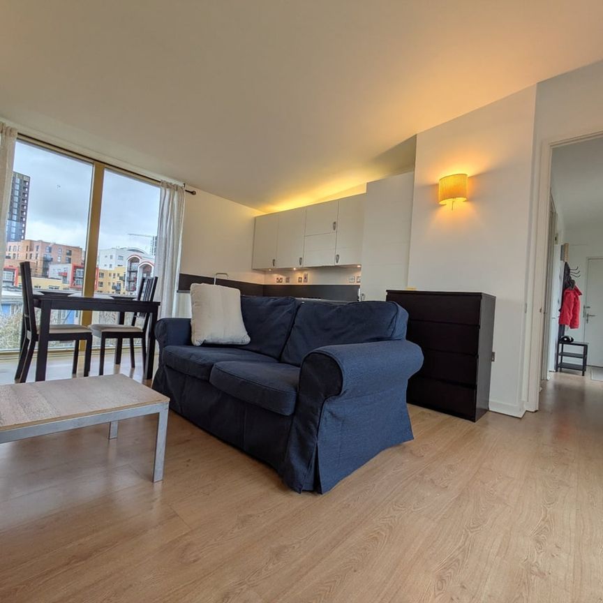 1 Bed Flat, Becquerel Court, SE10 - Photo 1