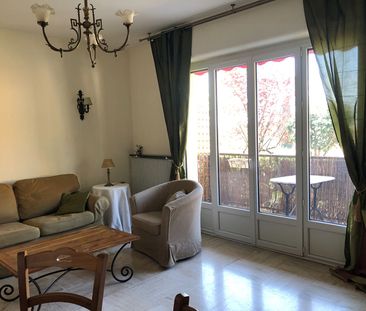 Quartier recherché du centre-ville, 3 pièces 72m² meublé, avenue de... - Photo 1