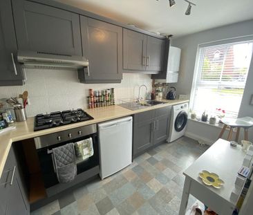 3 bedroom semi-detached house to rent - Photo 1