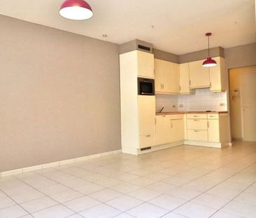 Appartement te huur in Kortrijk voor € 600 met 1 slaapkamer - Foto 1