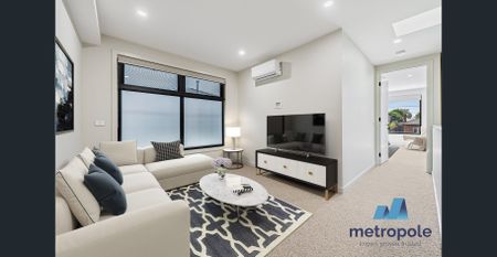 STUNNING DESIGNER HOME WITH RARELY SEEN LUXURIES - Photo 4