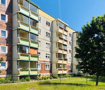 Wir sanieren für Sie! 2-Zimmer-Wohnung mit Balkonverglasung in Rostock-Toitenwinkel - Foto 2