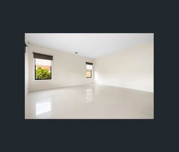 5 Manta Court, Werribee, Vic 3030 - Photo 4