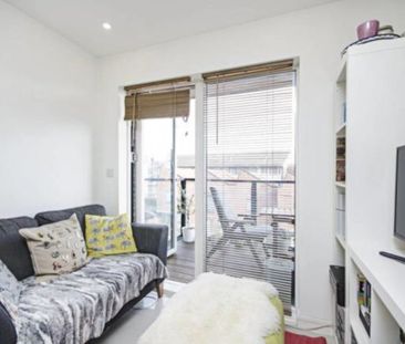 1 Bed Flat, Crested Court, NW9 - Photo 1