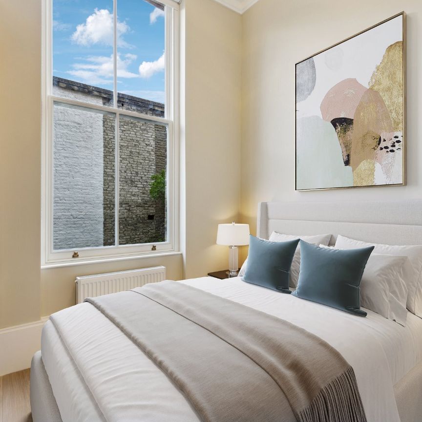 Roland Gardens, South Kensington, London, SW7 - Photo 1