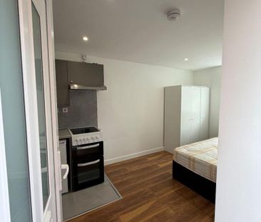 Property to rent - Photo 5