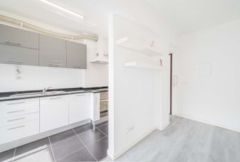 APARTAMENTO T4 EM ALFRAGIDE MOBILADO