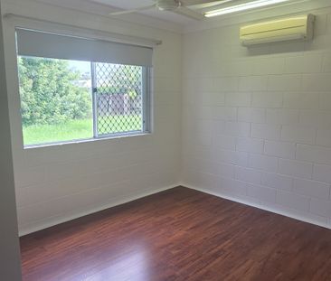 Freshly renovated - family home in a quiet Kelso Street! - Photo 1