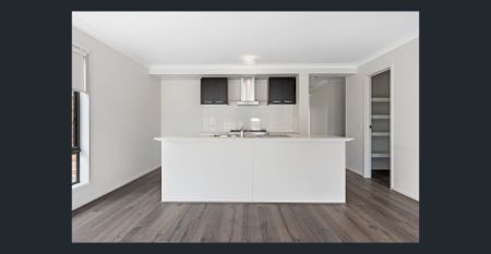 Stylish home in ideal location - Photo 3