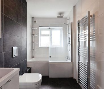 2 bedroom bungalow to rent - Photo 2