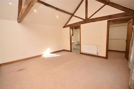 4 bedroom detached house to rent - Photo 4